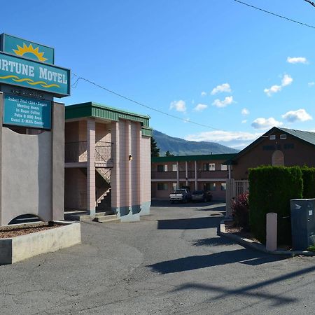 Fortune Motel Kamloops Exteriör bild