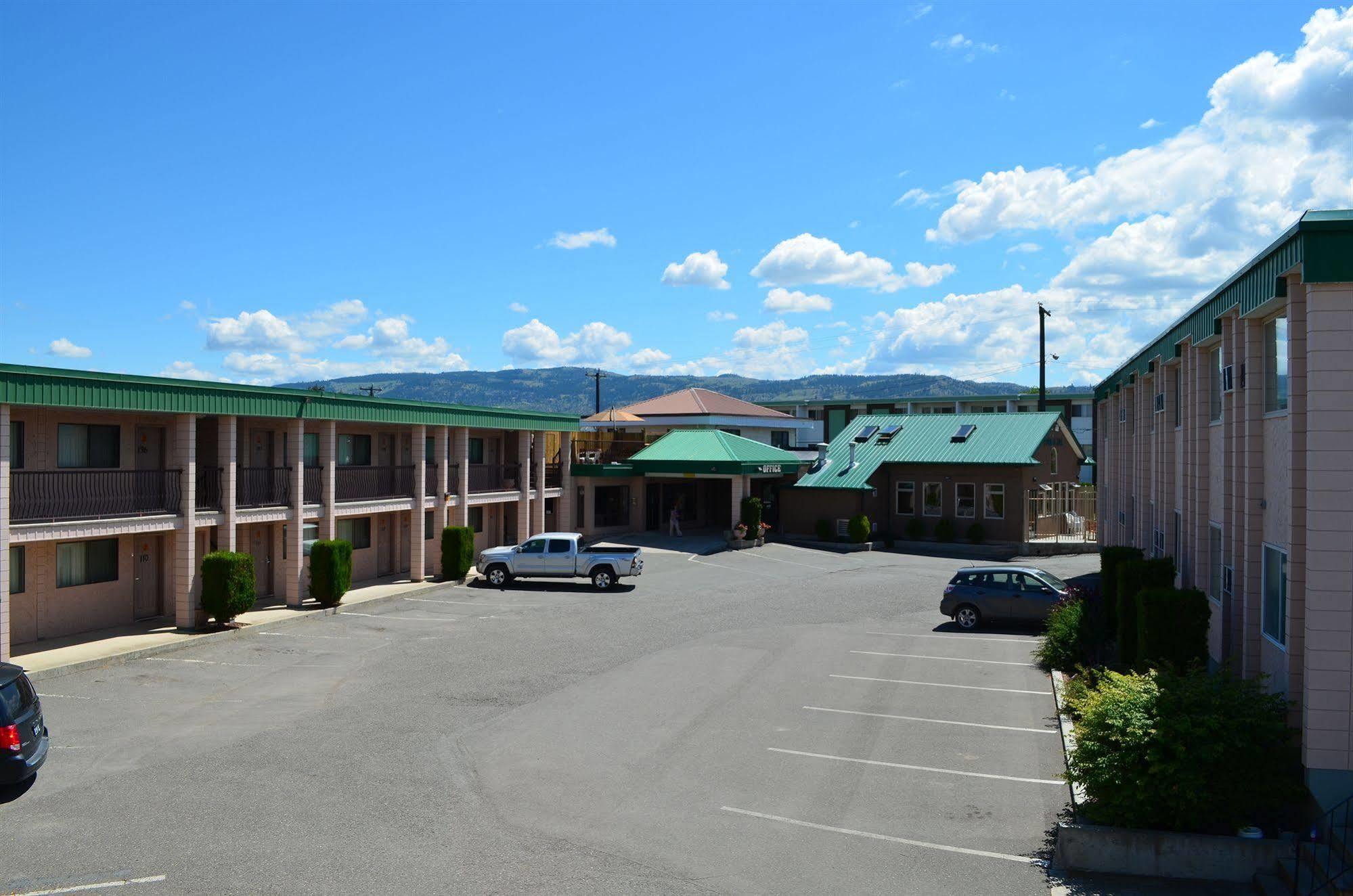 Fortune Motel Kamloops Exteriör bild